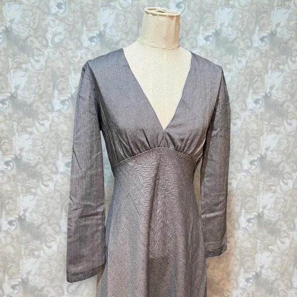 Zara NWT gray herringbone patterned v-neck midi dress Size XS - Picture 2 of 7